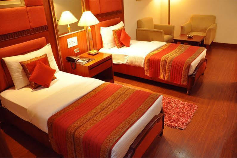 Hotel Jewel Palace New Delhi Exterior foto